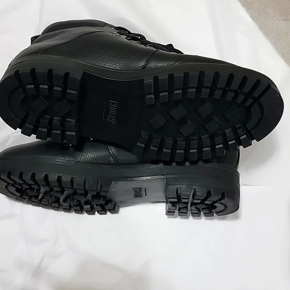 New Cougar Nash Boots Leather Hiking Weatherproof Black Lace Pebbled Lug Sole - Picture 5 of 5